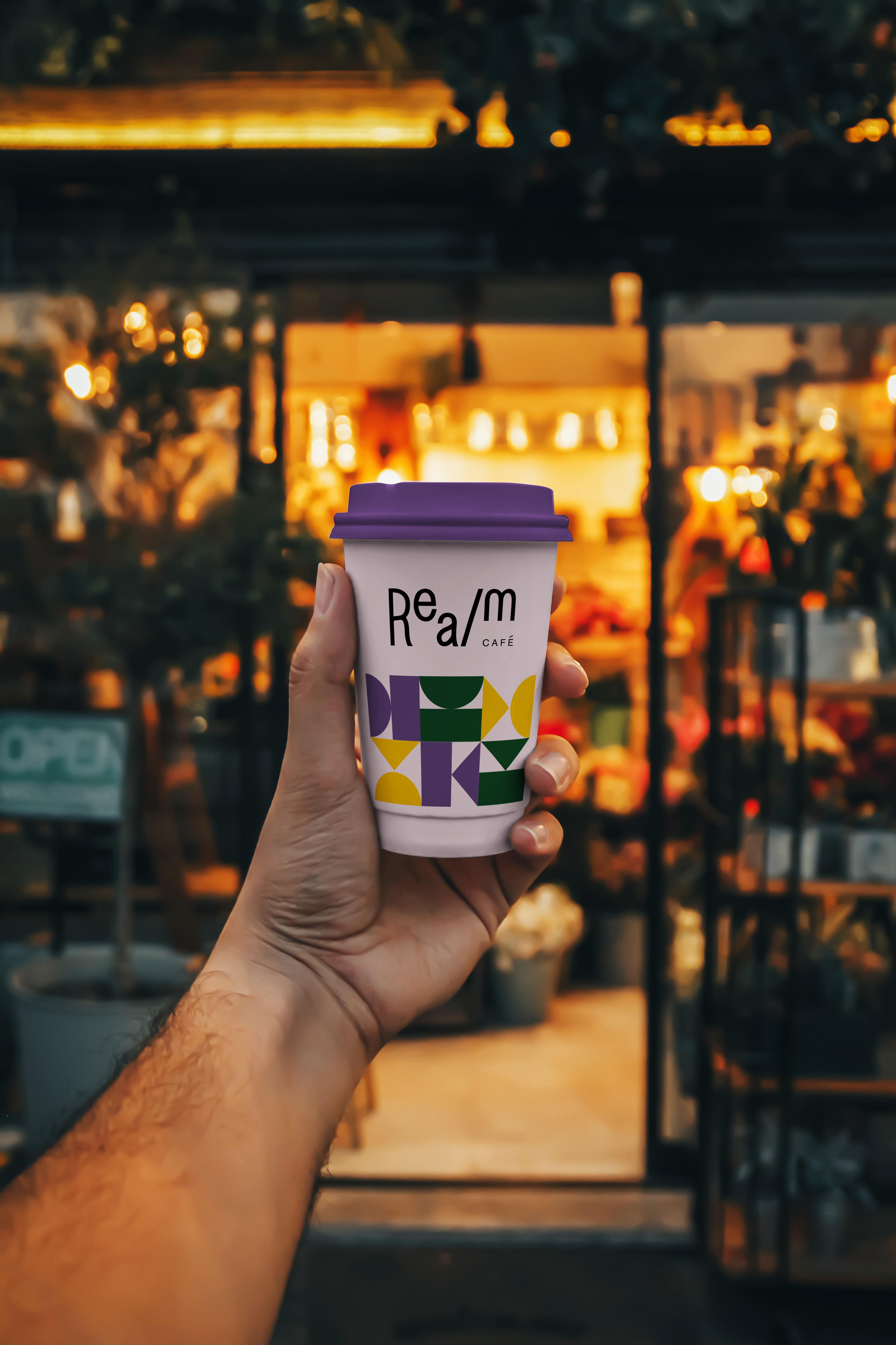 REALM CAFÉ